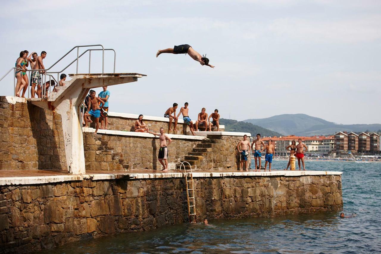 Aterian Muskaria Apartment Zarautz Bagian luar foto